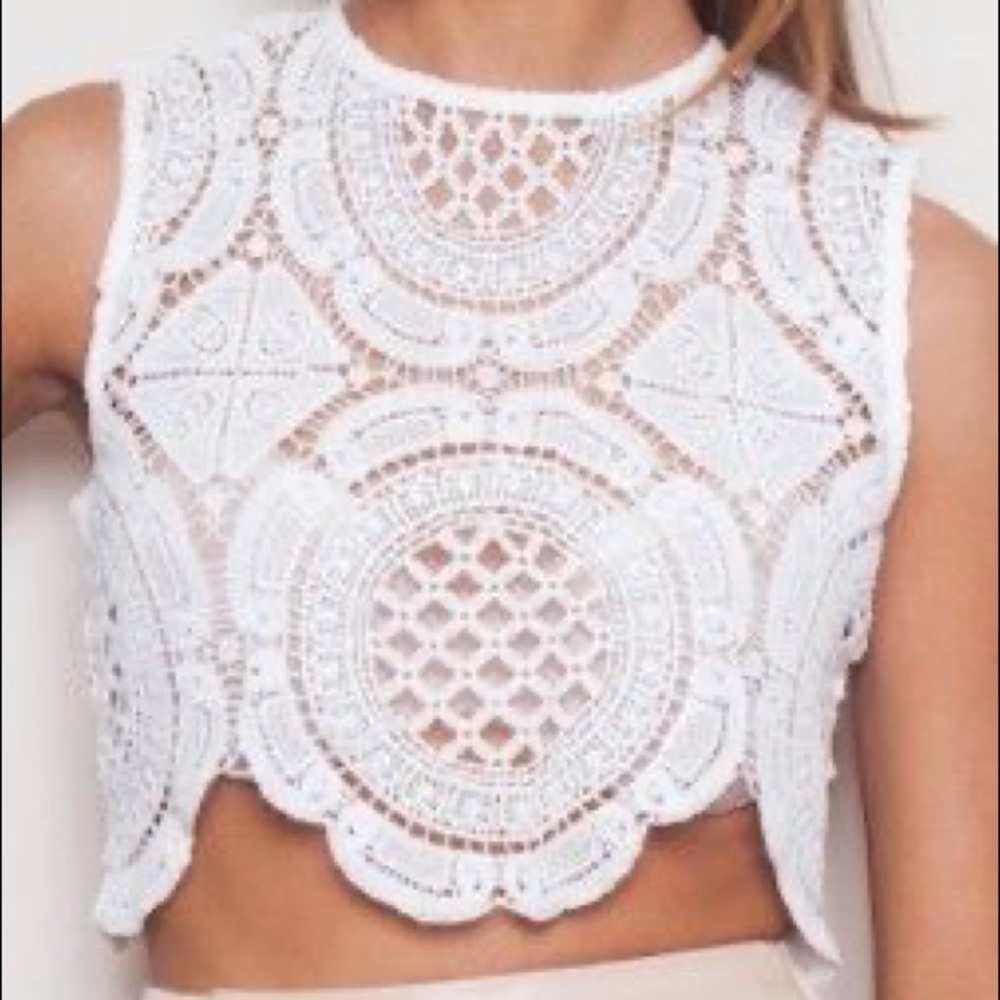 White Crochet Lace Sleveless Crop Top